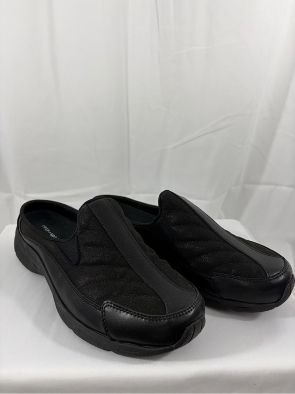 NWT easy spirit Women’s Size 12 Black Slip-On Mule
